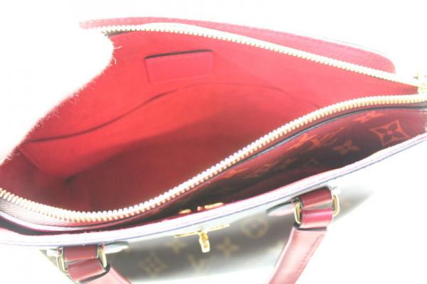 LOUIS VUITTON Flower zipped
